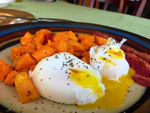 Poached eggs with Sweet Potato